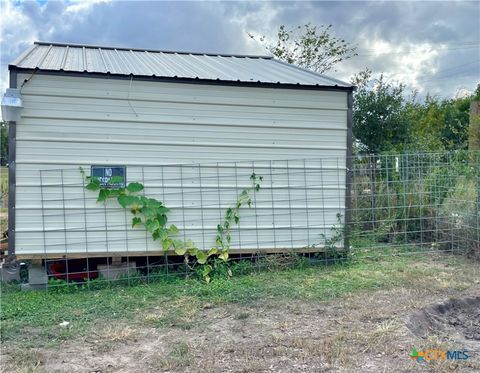 A home in Goliad