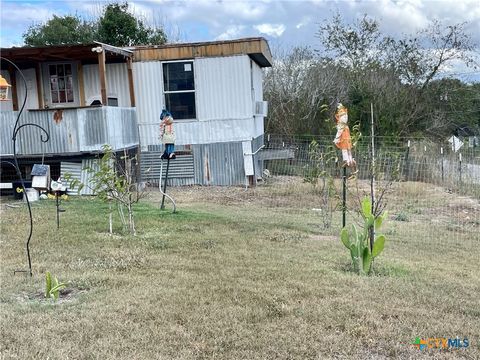 A home in Goliad