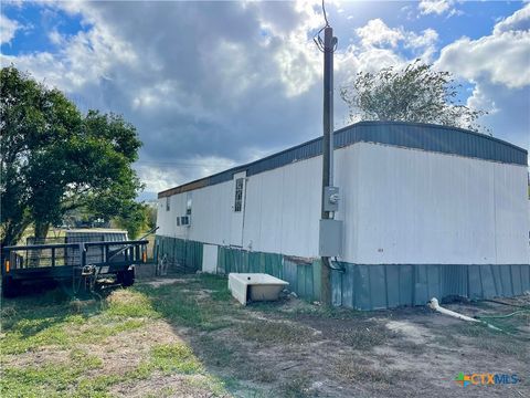 A home in Goliad