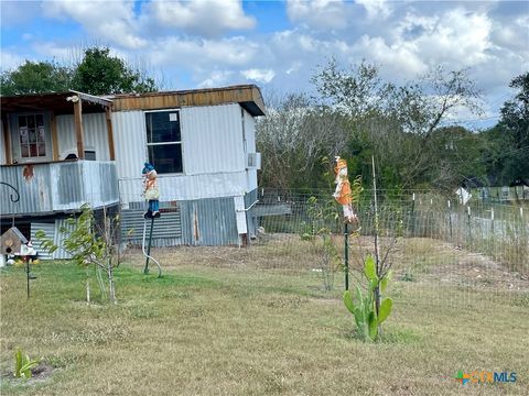 A home in Goliad