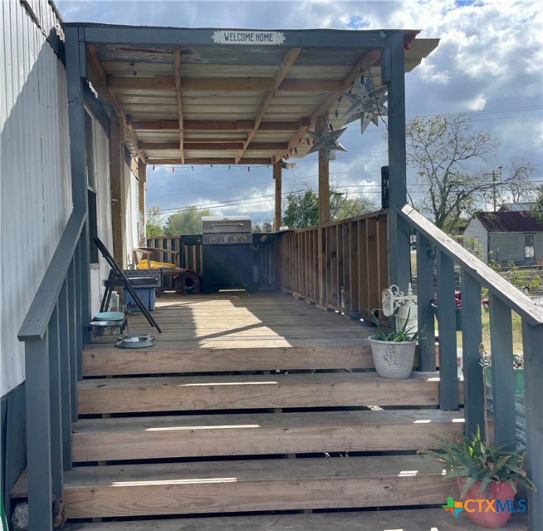 822 E Fannin Street