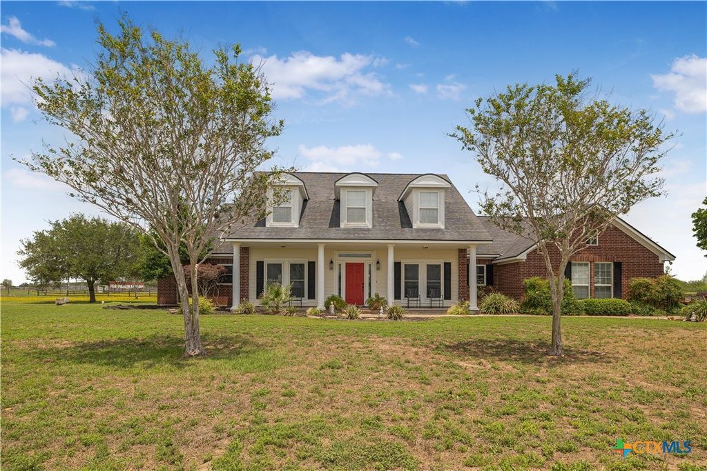 Photo of 230 Dewberry Lane, Victoria, TX 77904 (MLS # 613384)