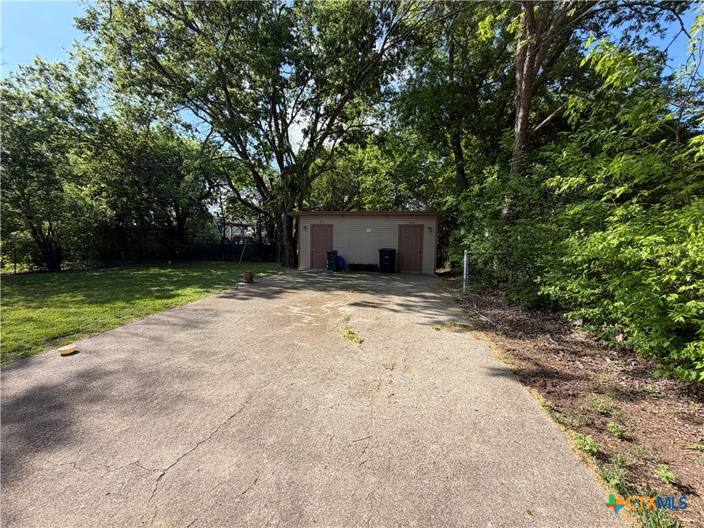 610 & 612 Carrie Avenue