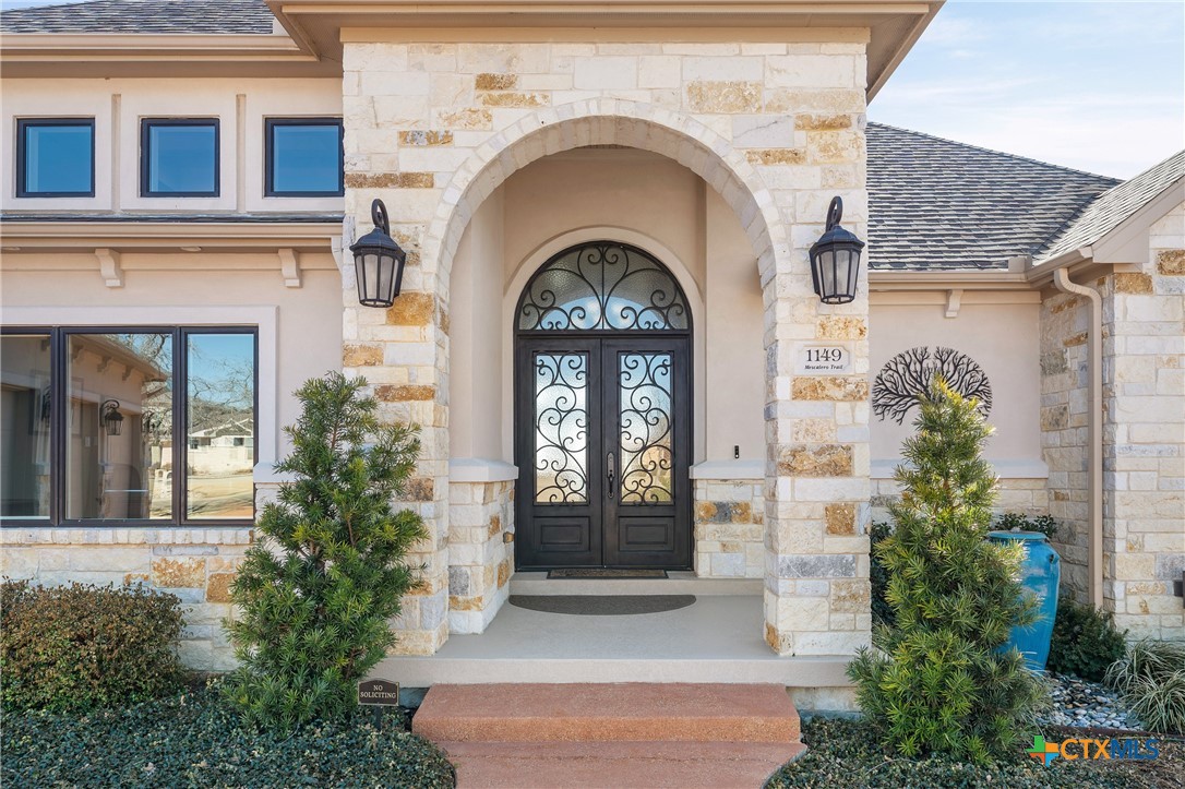 1149 Mescalero Trail