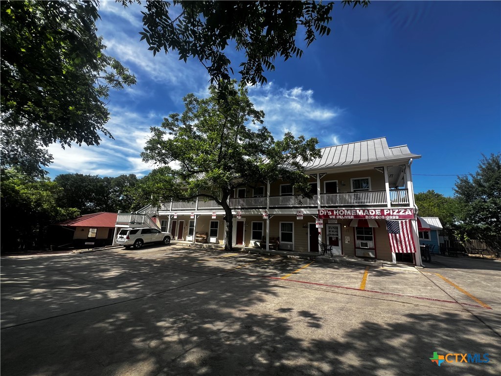 Photo 1 of 2 — 211 W Lincoln Street 205/206, New Braunfels, TX 78130