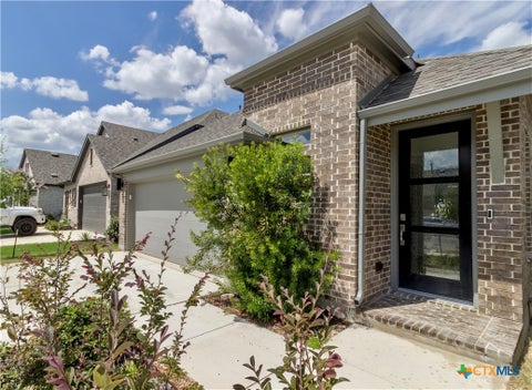Photo of 311 Balaton Lake, New Braunfels, TX 78130 (MLS # 619015)