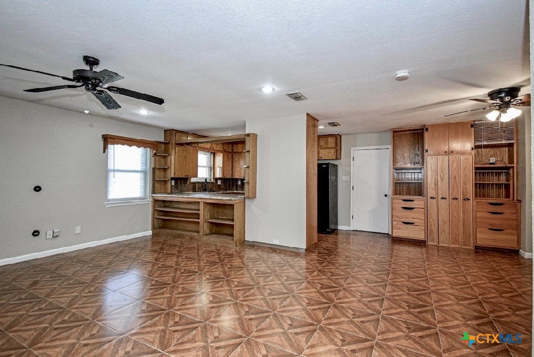 1101 Rhonda Lee Street