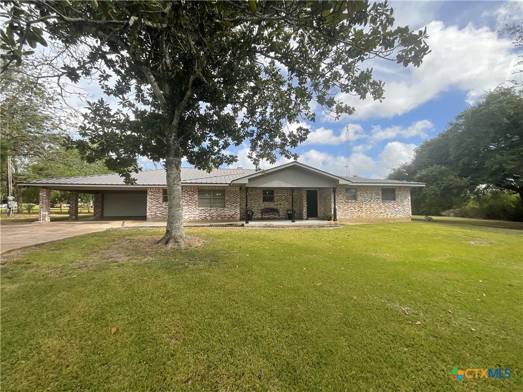 Photo of 1672 FM 318, Hallettsville, TX 77964 (MLS # 622445)