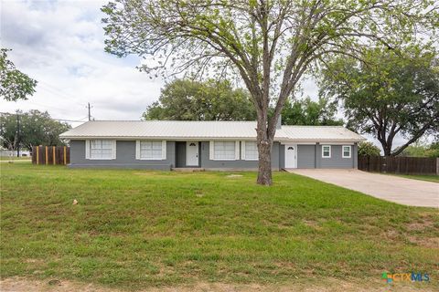 454 W Ward Street Goliad TX 77963