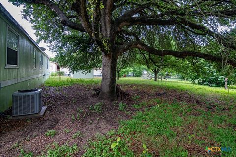 A home in McQueeney