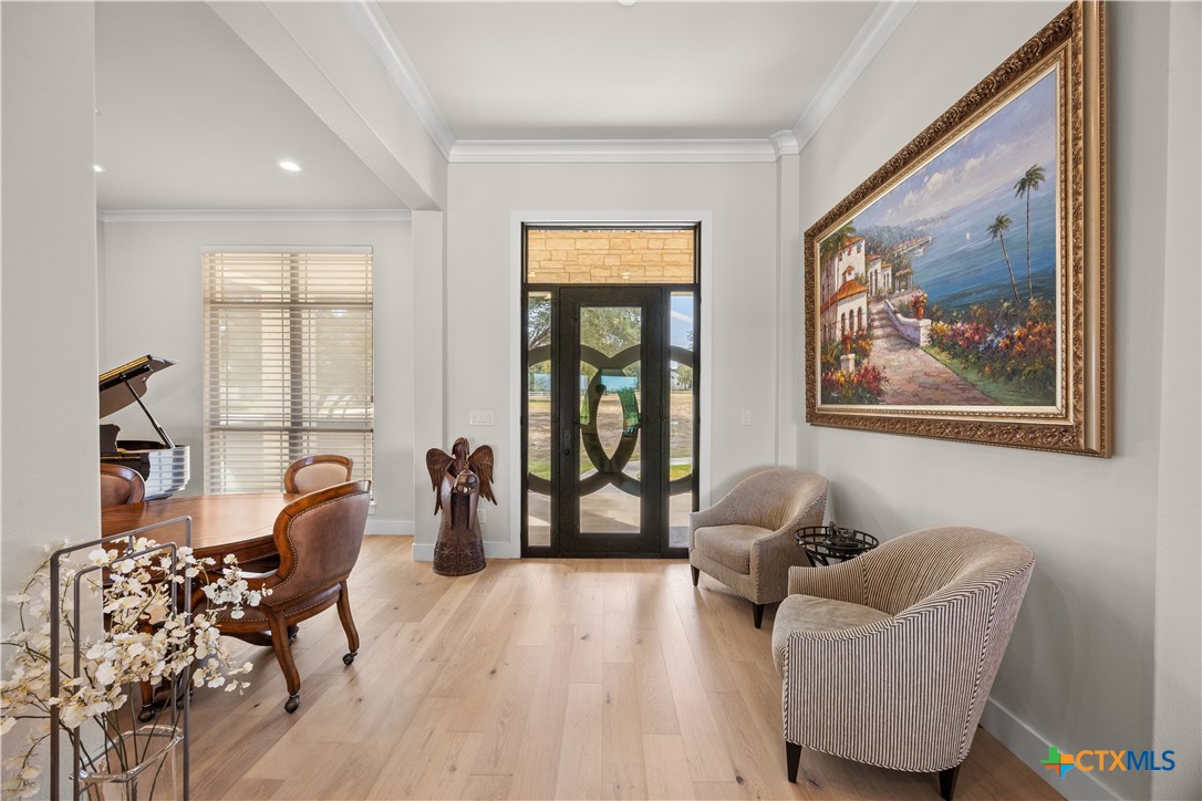 1410 E Creekview Drive