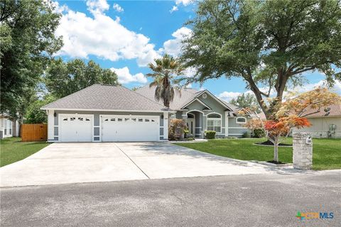 110 Agua Verde Seguin TX 78155