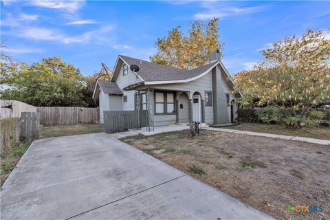 Photo of 414 Chicago Boulevard, San Antonio, TX 78210 (MLS # 594348) Photo of 414 Chicago Boulevard, San Antonio, TX 78210 (MLS # 594348)