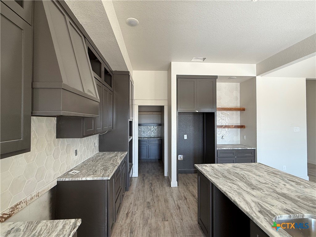 11139 Golden Eagle Avenue