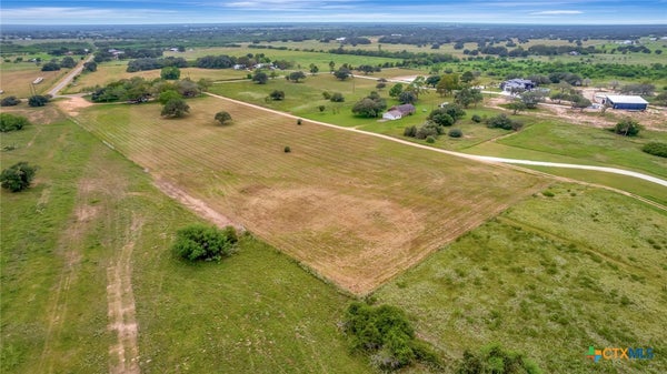 126 LEVI SLOAN RD, VICTORIA, TX 77904 - Image ff0e484a2a5f2ef74dc829a51a39ae9e/450238022