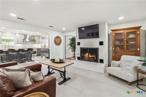 425 W Edgewater Terrace New Braunfels TX 78130