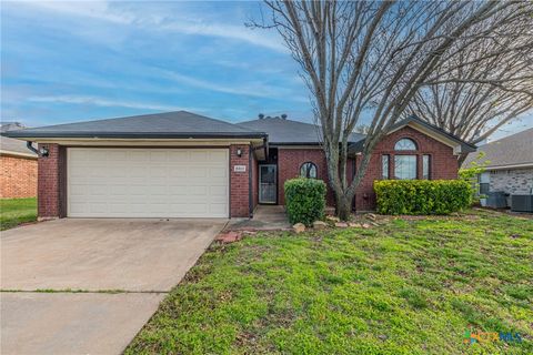 Photo of 2310 Amethyst Drive, Killeen, TX 76549 (MLS # 607600)