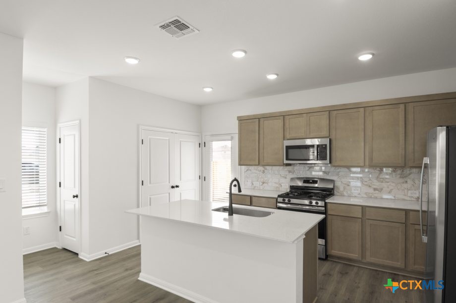 1632 Esplanade Parkway