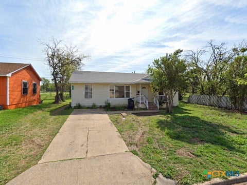 Photo of 16 S 28th Street, Killeen, TX 76541 (MLS # 629007)