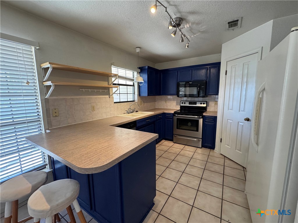 1002 Windy Hill Road