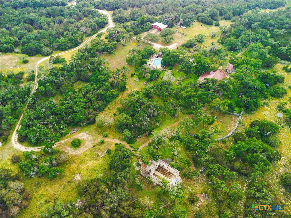 1218 Oakwood Loop