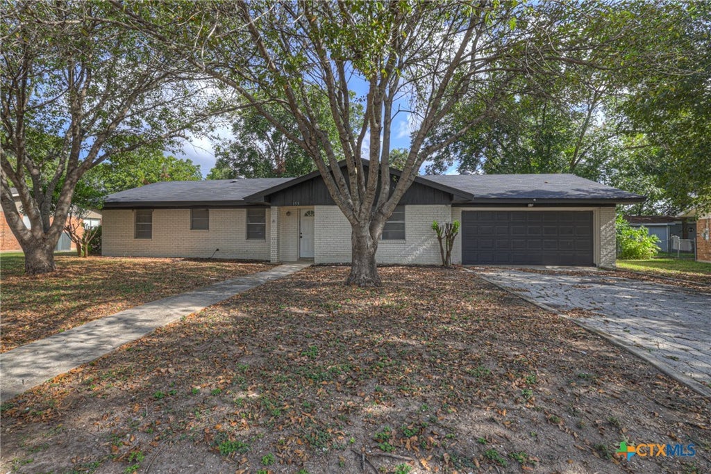 Photo of 153 Swan Drive, New Braunfels, TX 78130 (MLS # 624410)