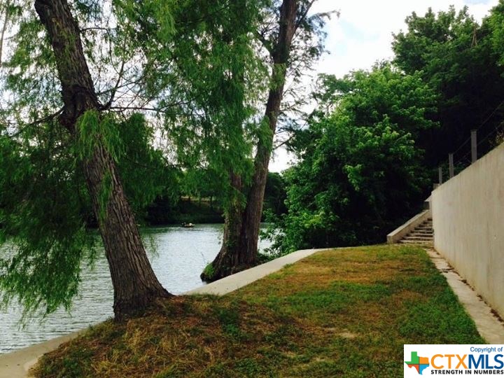 Photo 1 of 2 — 50 E Hampton Drive, Seguin, TX 78155