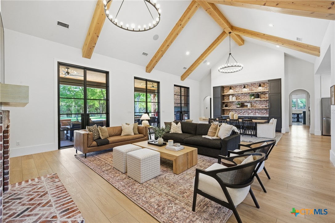 3001 Rolling Meadow Drive