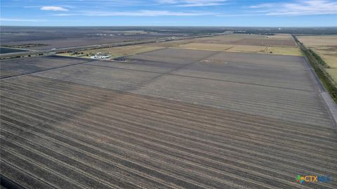 5629 Us-59 Edna TX 77957