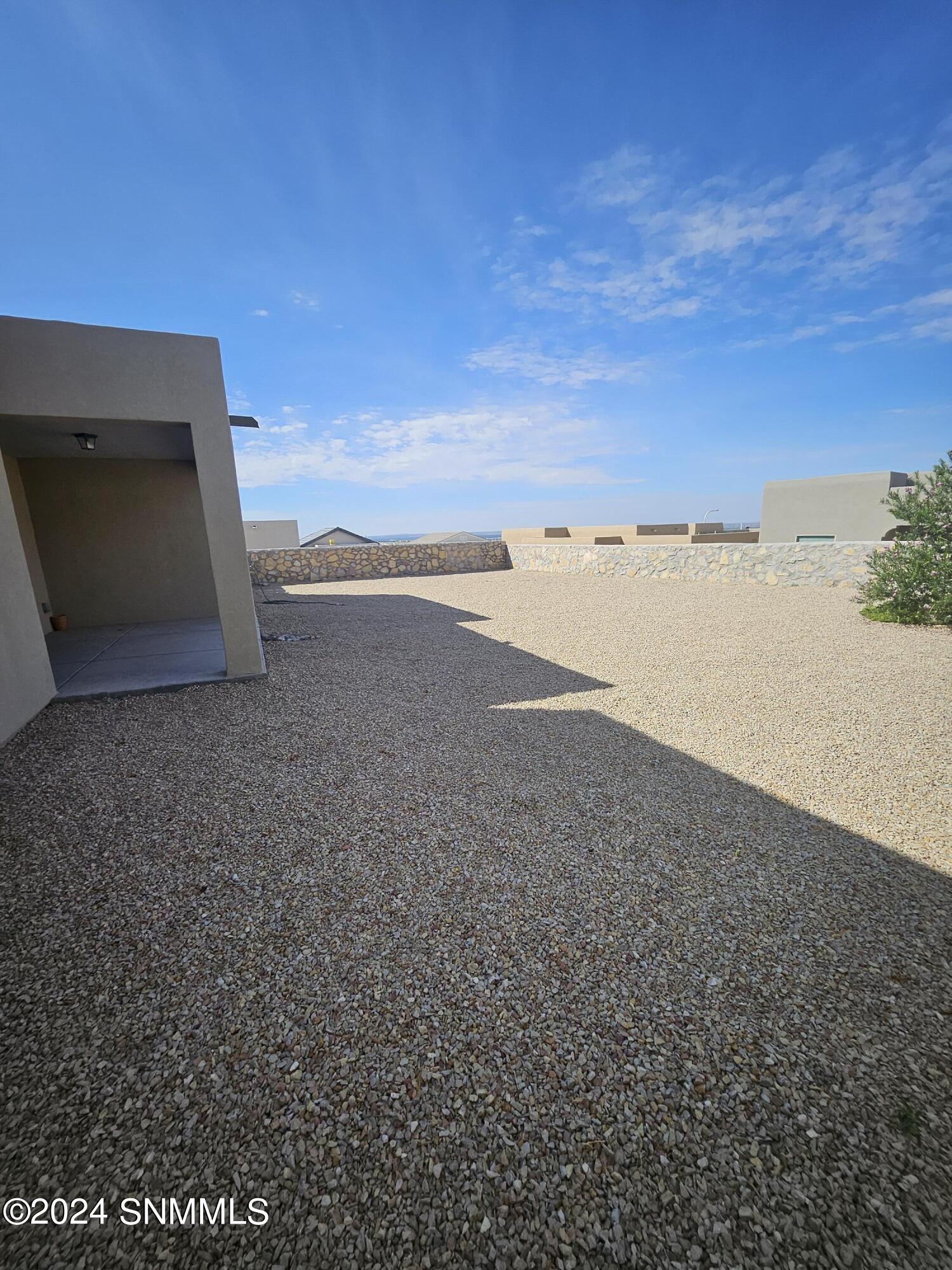 Las Cruces, New Mexico 88011, United States, 4 Bedrooms Bedrooms, ,3 BathroomsBathrooms,Residential,Pending,46525