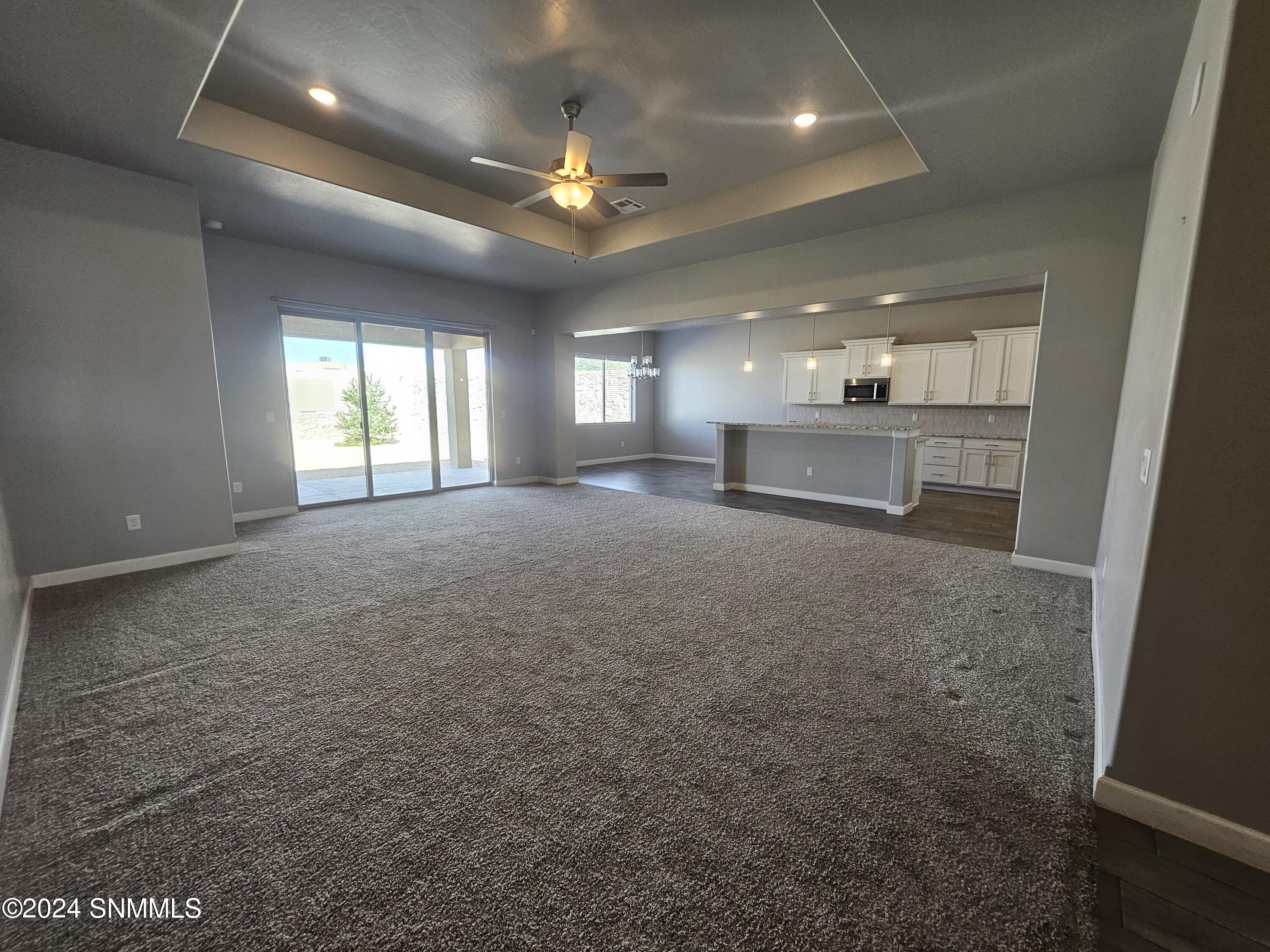 Las Cruces, New Mexico 88011, United States, 4 Bedrooms Bedrooms, ,3 BathroomsBathrooms,Residential,Pending,46525