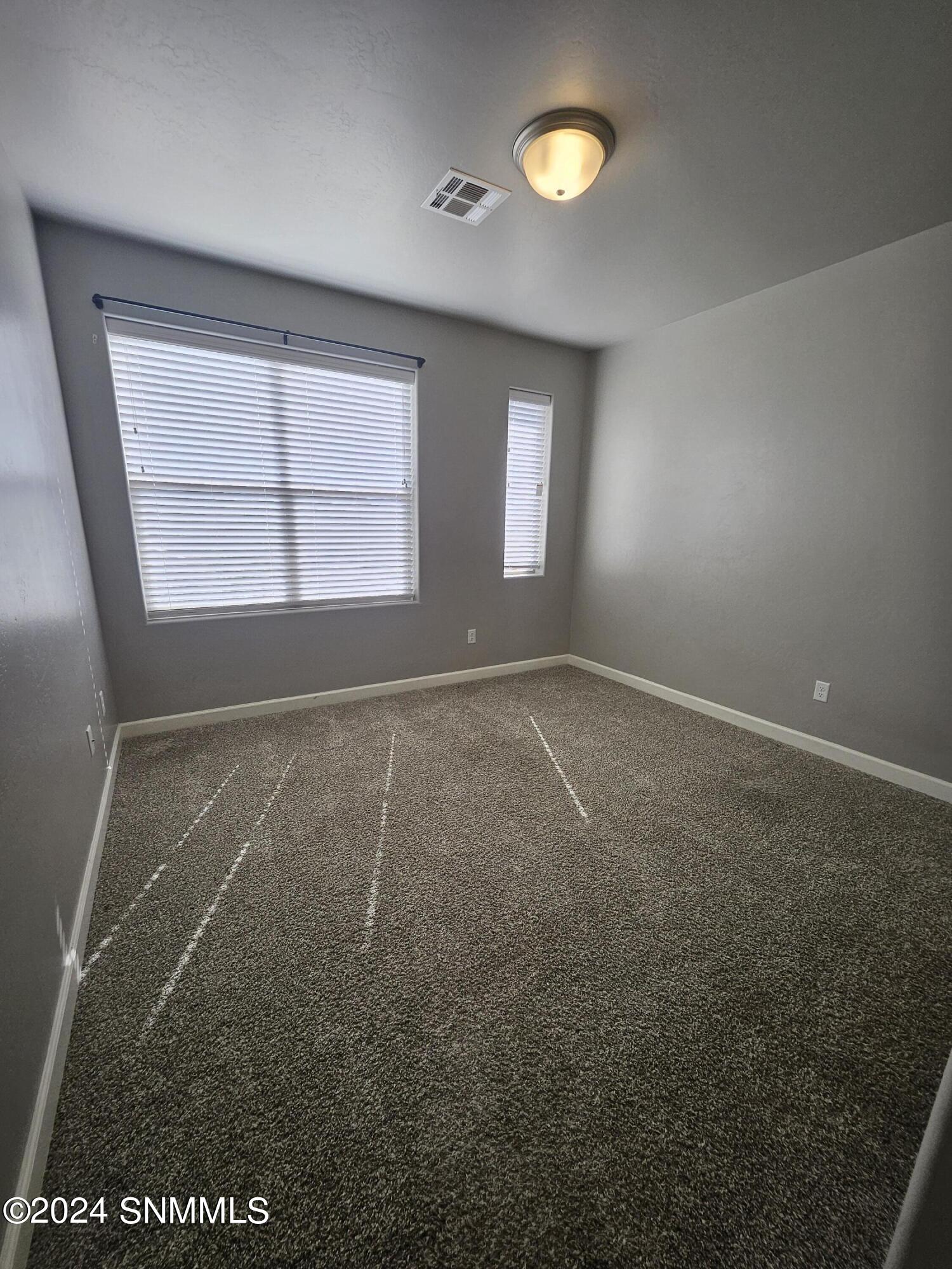 Las Cruces, New Mexico 88011, United States, 4 Bedrooms Bedrooms, ,3 BathroomsBathrooms,Residential,Pending,46525