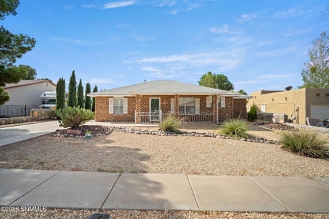 Homes For Sale - 1028 La Plata Drive<br/> Las Cruces, NM 88007