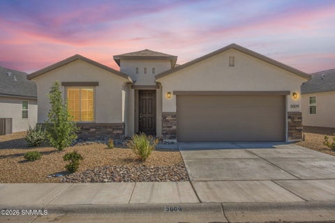 Homes For Sale - 3009 Fortune Road<br/> Las Cruces, NM 88012