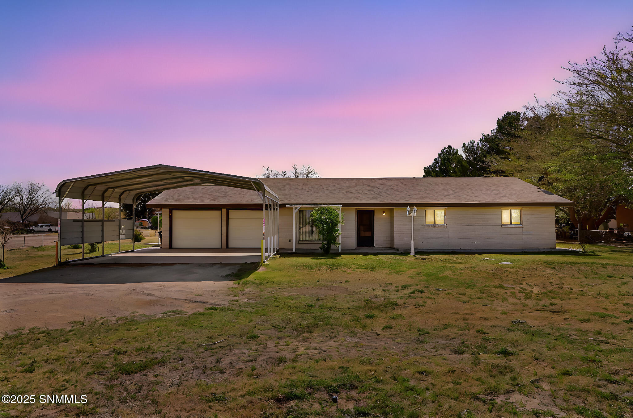 1734 S Fairacres Road, Las Cruces, New Mexico image 2