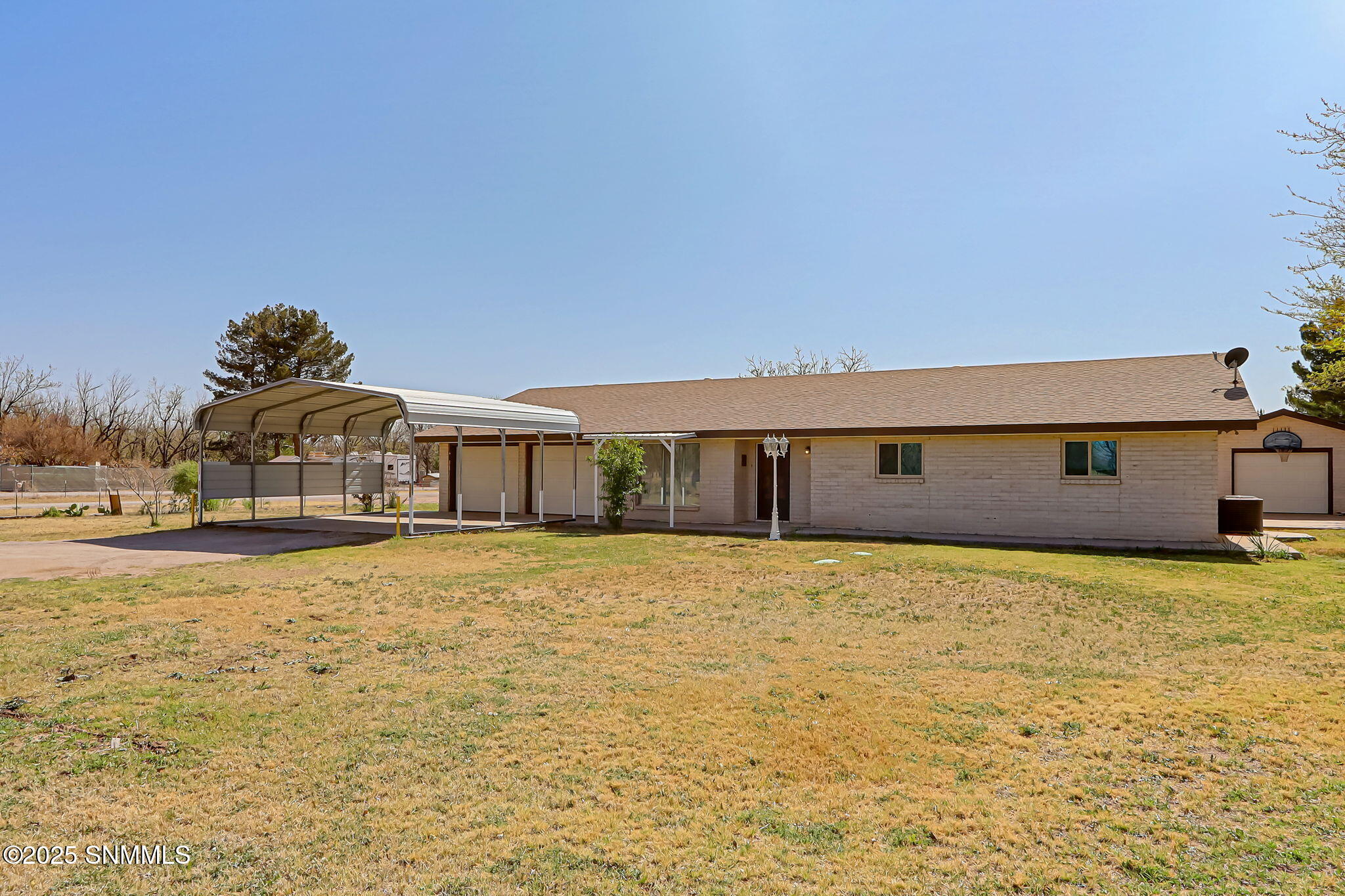 1734 S Fairacres Road, Las Cruces, New Mexico image 3