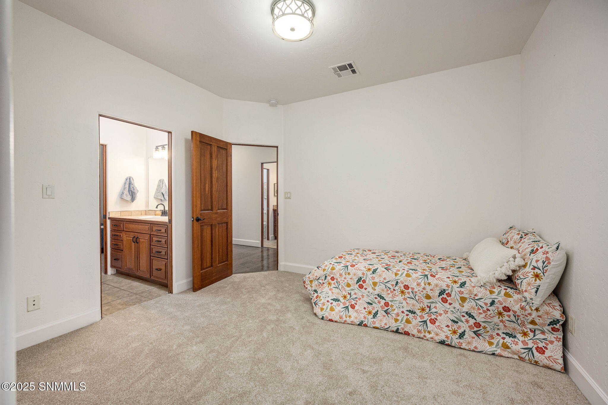 3418 Vista Primera Road, Las Cruces, New York image 35