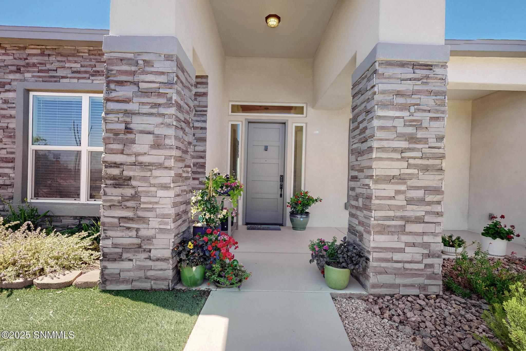 3292 Colina Court, Las Cruces, New York image 3