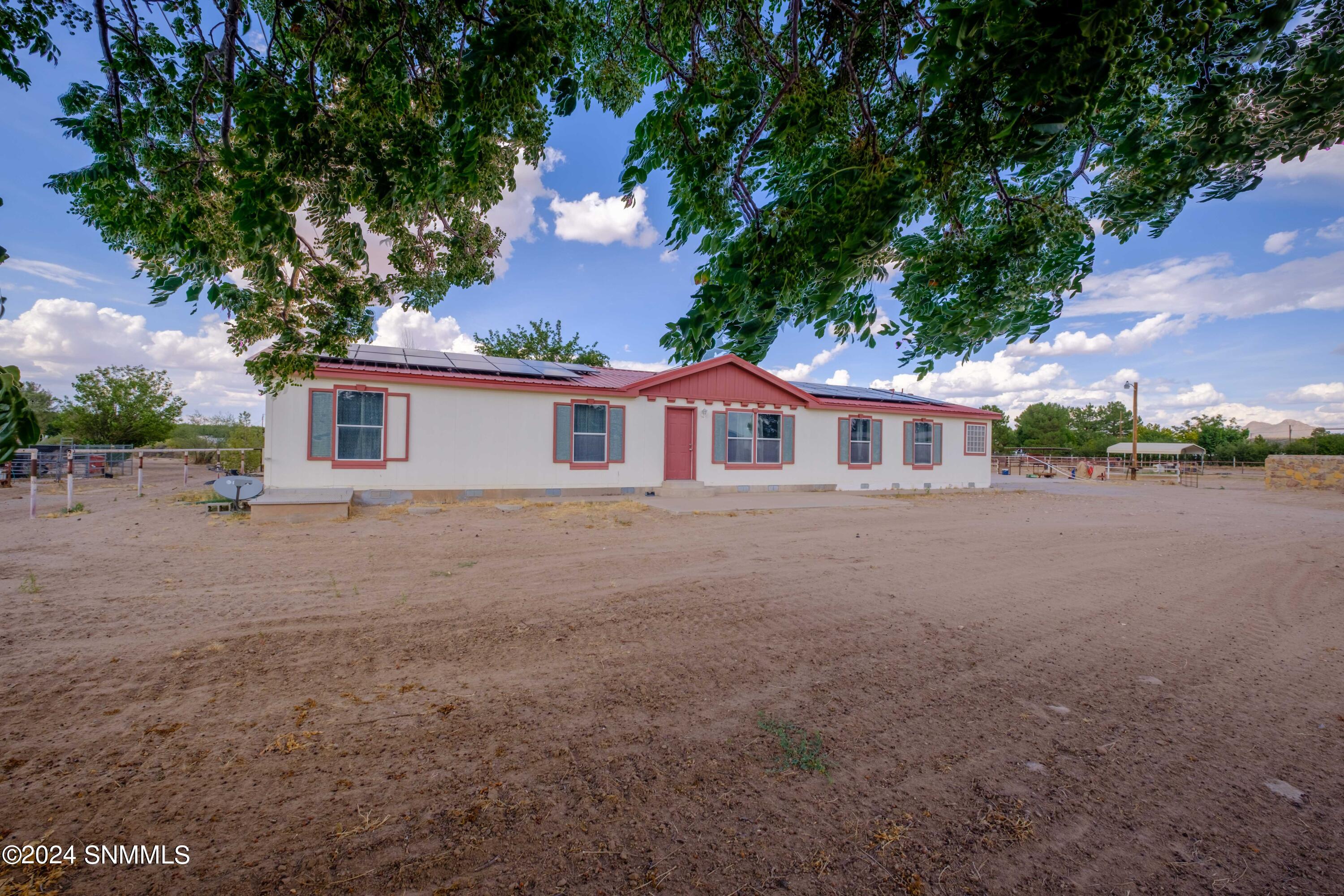 370 Baca Road, Radium Springs, New Mexico image 20