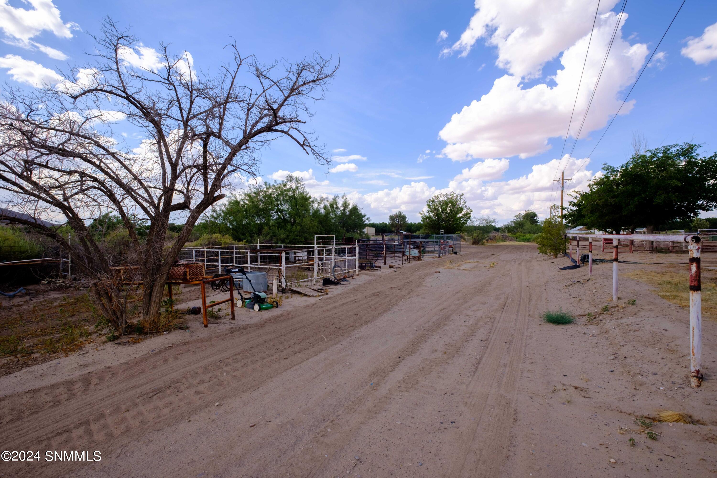 370 Baca Road, Radium Springs, New Mexico image 17