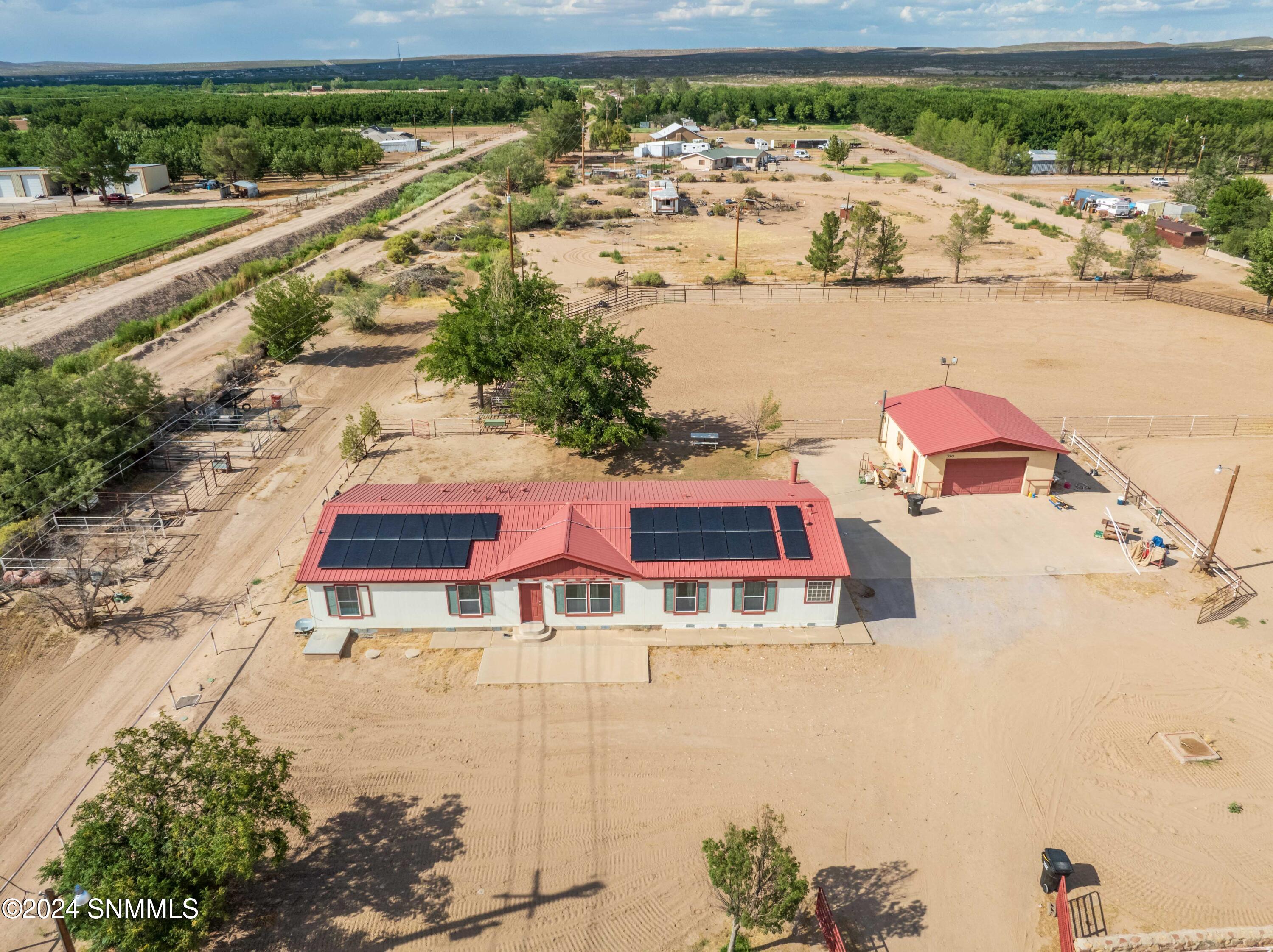 370 Baca Road, Radium Springs, New Mexico image 4