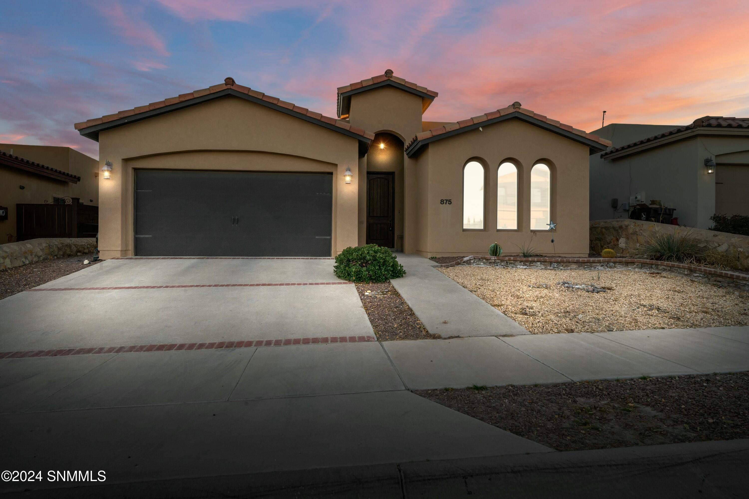 875 Maple Park Avenue, Santa Teresa, New Mexico image 1