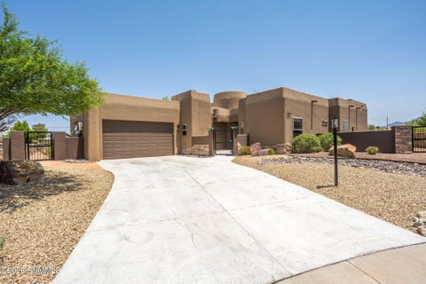 Homes For Sale - 5192 San Carlos Court<br/> Dona Ana County, Las Cruces, NM 88011