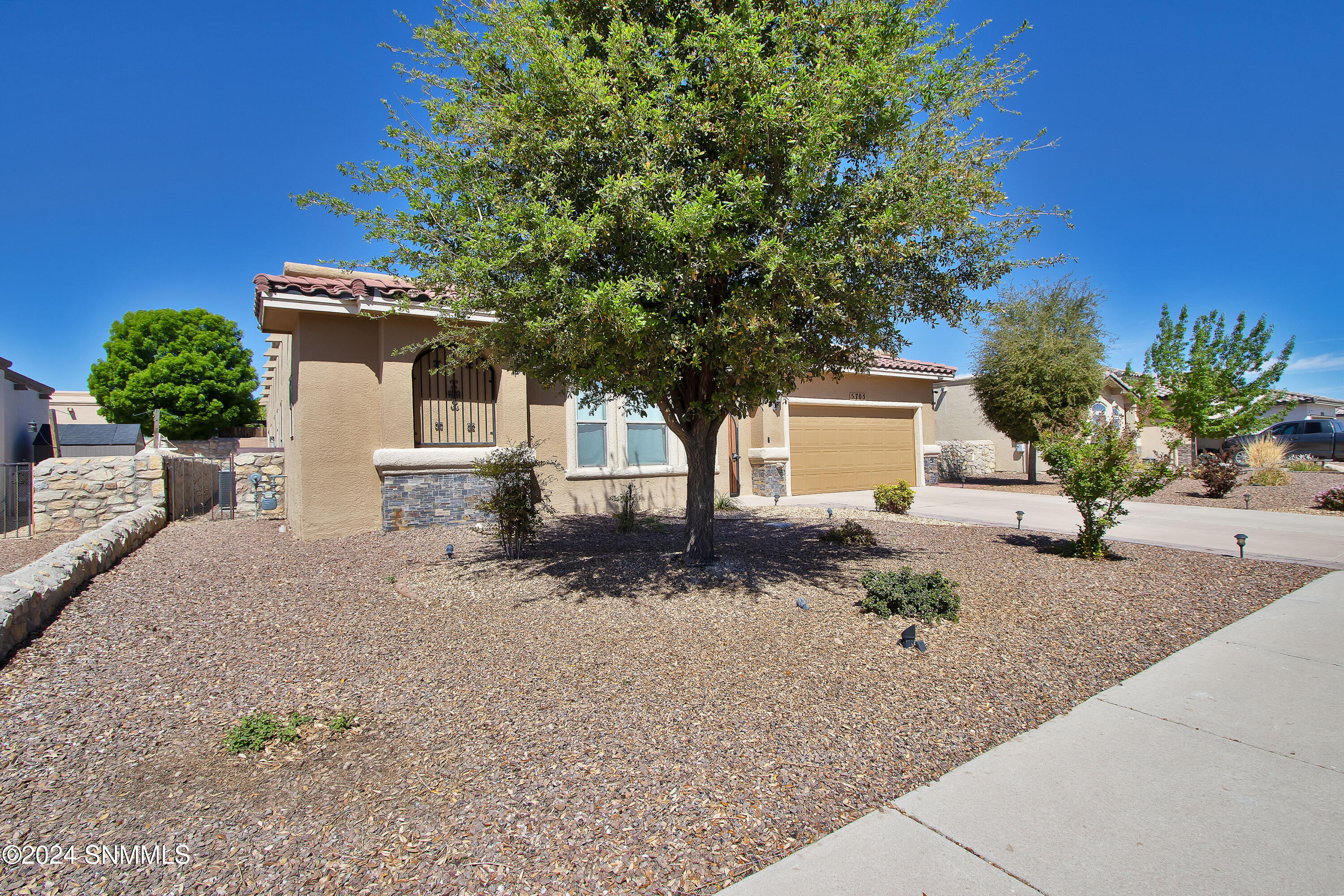 5705 Wales Drive, Santa Teresa, New Mexico image 4