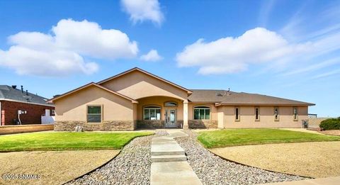 Homes For Sale - 2140 Cielo Grande Court<br/> Alamogordo, NM 88310