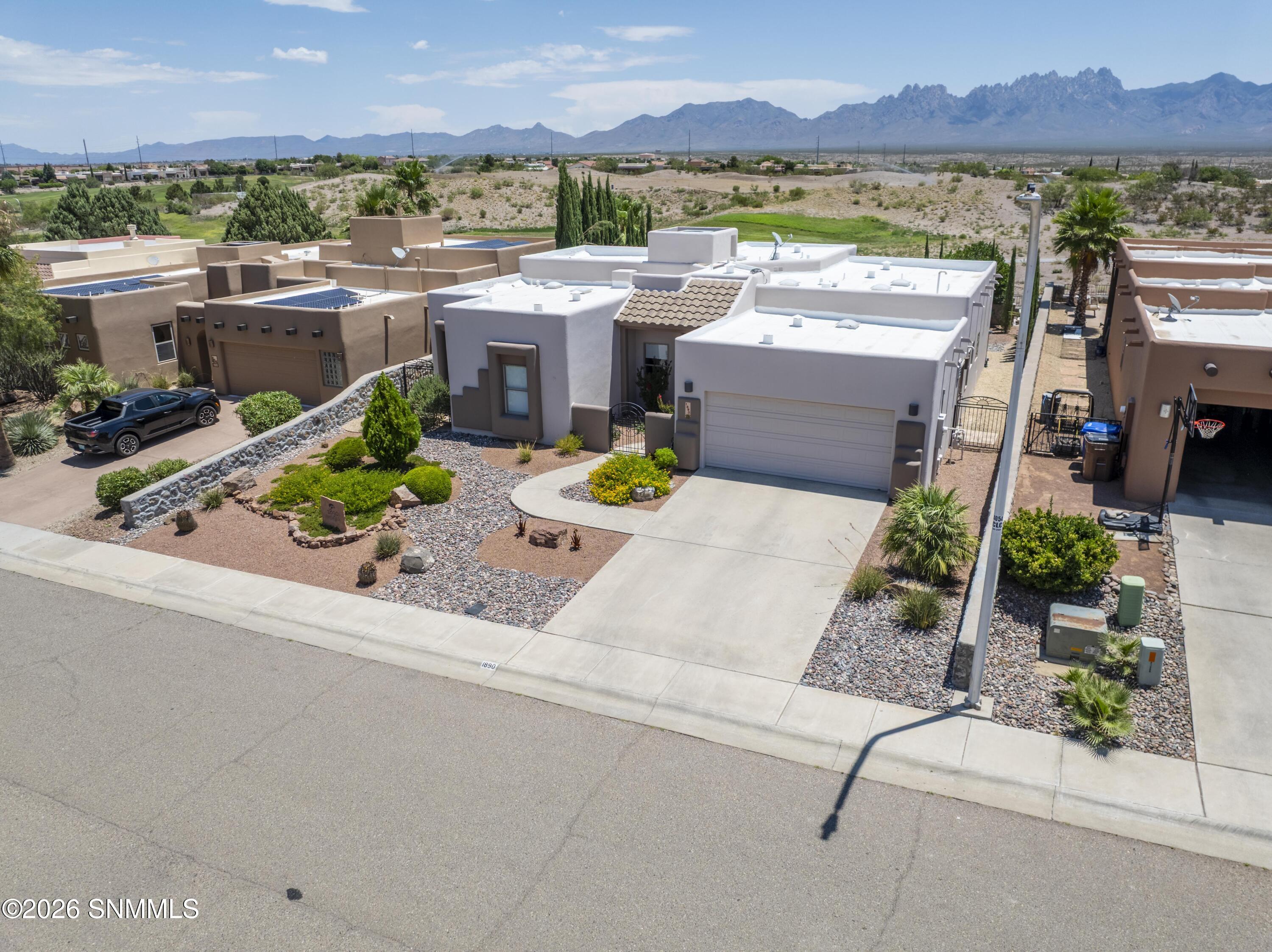 1890 Palm Canyon Drive - Photo 3