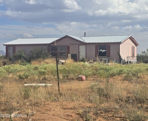 Mobile Home For Sale - 7572 Moonstone Street<br/> Las Cruces, NM 88012