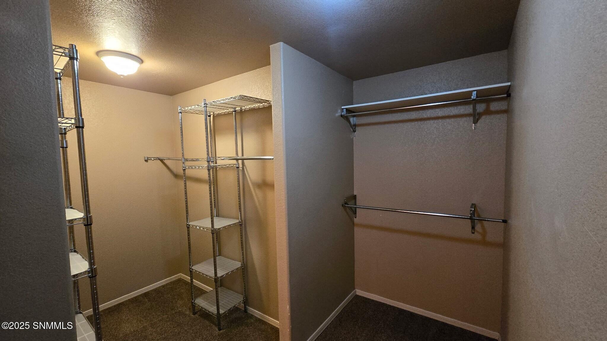 Las Cruces, New Mexico 88012, United States, 3 Bedrooms Bedrooms, ,2 BathroomsBathrooms,Residential,Active,91144