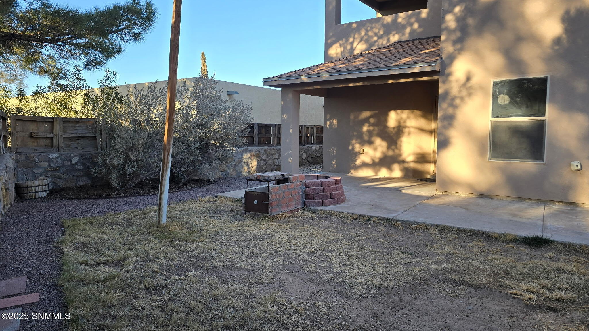 Las Cruces, New Mexico 88012, United States, 3 Bedrooms Bedrooms, ,2 BathroomsBathrooms,Residential,Active,91144