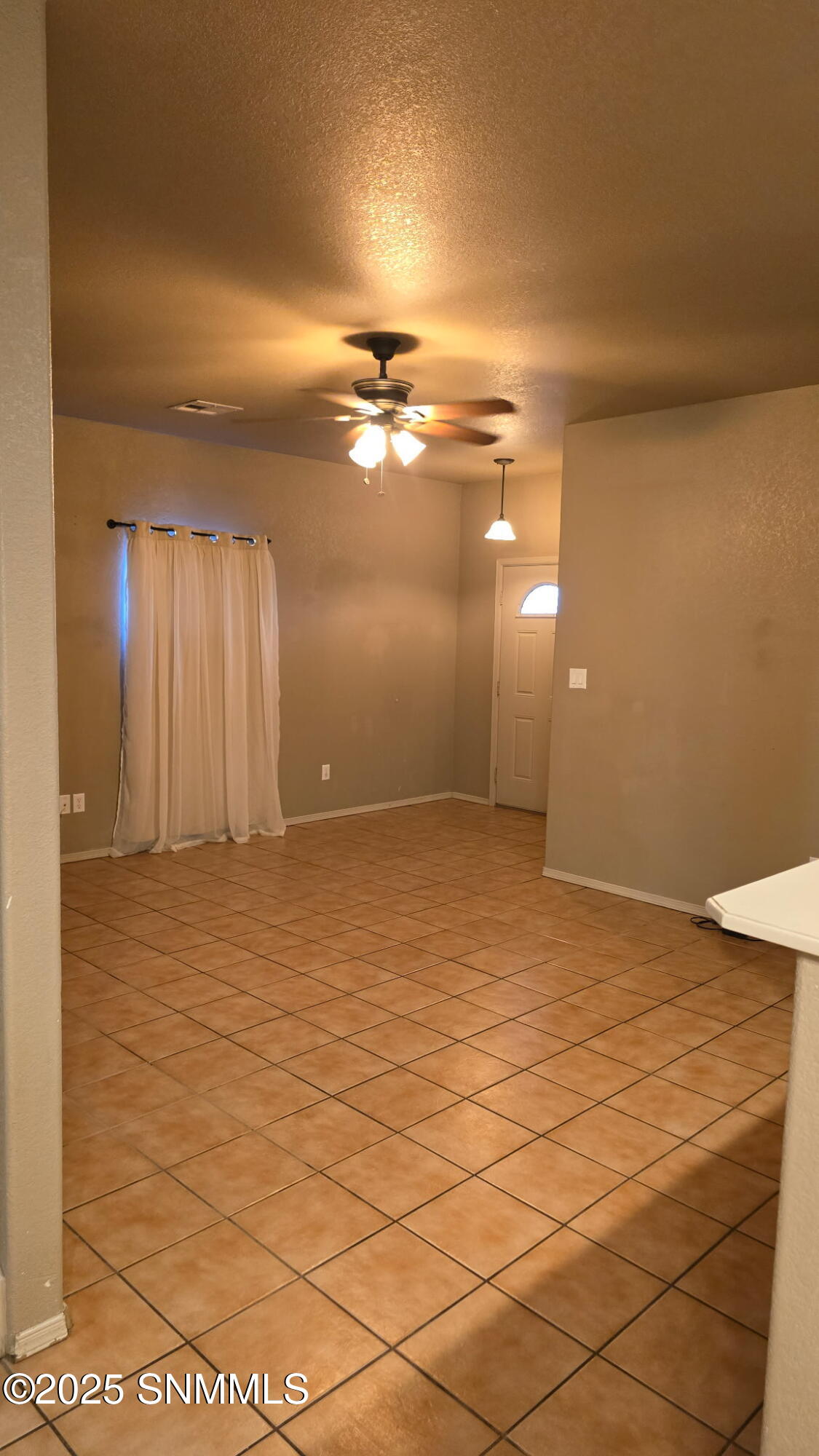 Las Cruces, New Mexico 88012, United States, 3 Bedrooms Bedrooms, ,2 BathroomsBathrooms,Residential,Active,91144